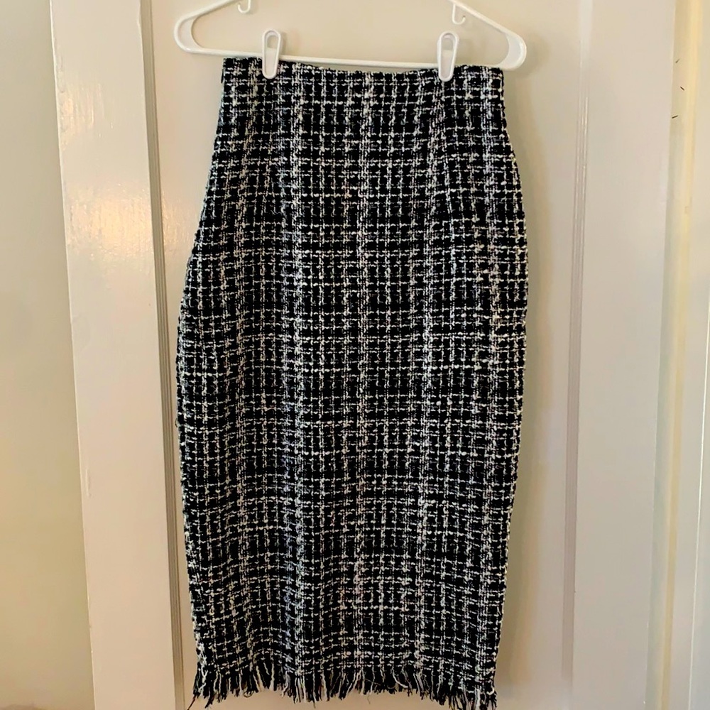 Women’s Size Medium Pencil Skirt